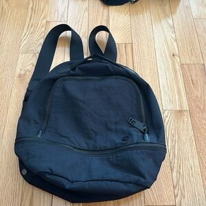 lululemon mini backpack